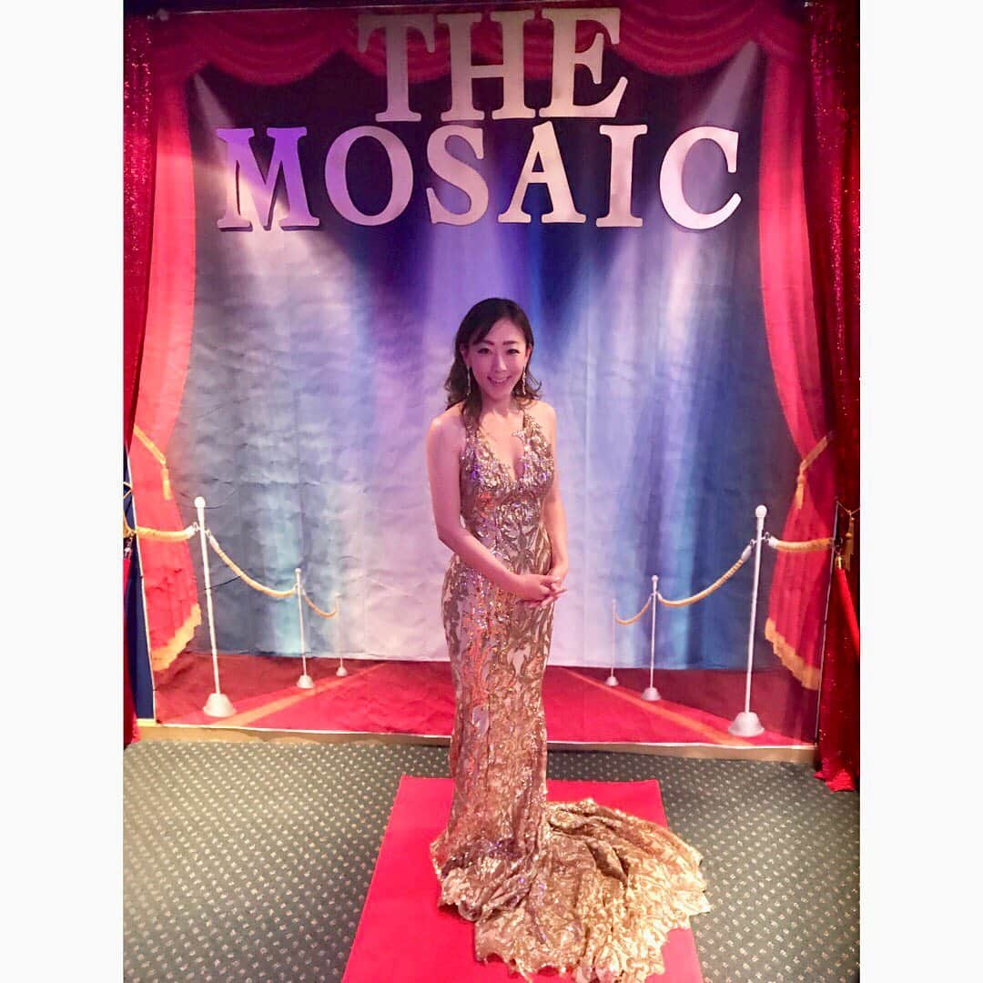 村主章枝さんのインスタグラム写真 - (村主章枝Instagram)「Thank you so much invite for open house event at the Mosaic theater✨✨✨ I can't wait to see the new shows here. And thank you so much for the wonderful dress🙇‍♀️✨ @debbiecarrolldesigns  #mosaictheater  #redpalm」8月29日 15時11分 - fumie.suguri