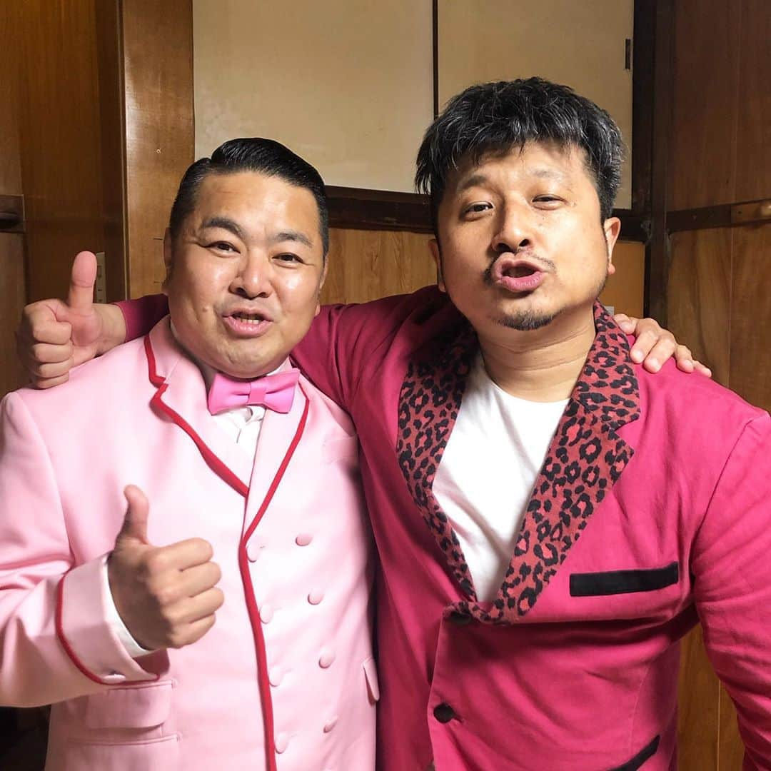 大地洋輔さんのインスタグラム写真 - (大地洋輔Instagram)「ダイノジ独演会in新宿末廣亭 たくさんの方々にご来場頂きました！  誠に有難うございました🙇‍♂️ 今後ともどうかダイノジを よろしくお願いします！  #ダイノジ #漫才 #新宿末廣亭 #満員御礼 #皆様に支えられております #感謝感激」8月29日 15時36分 - dienoji_ohchi