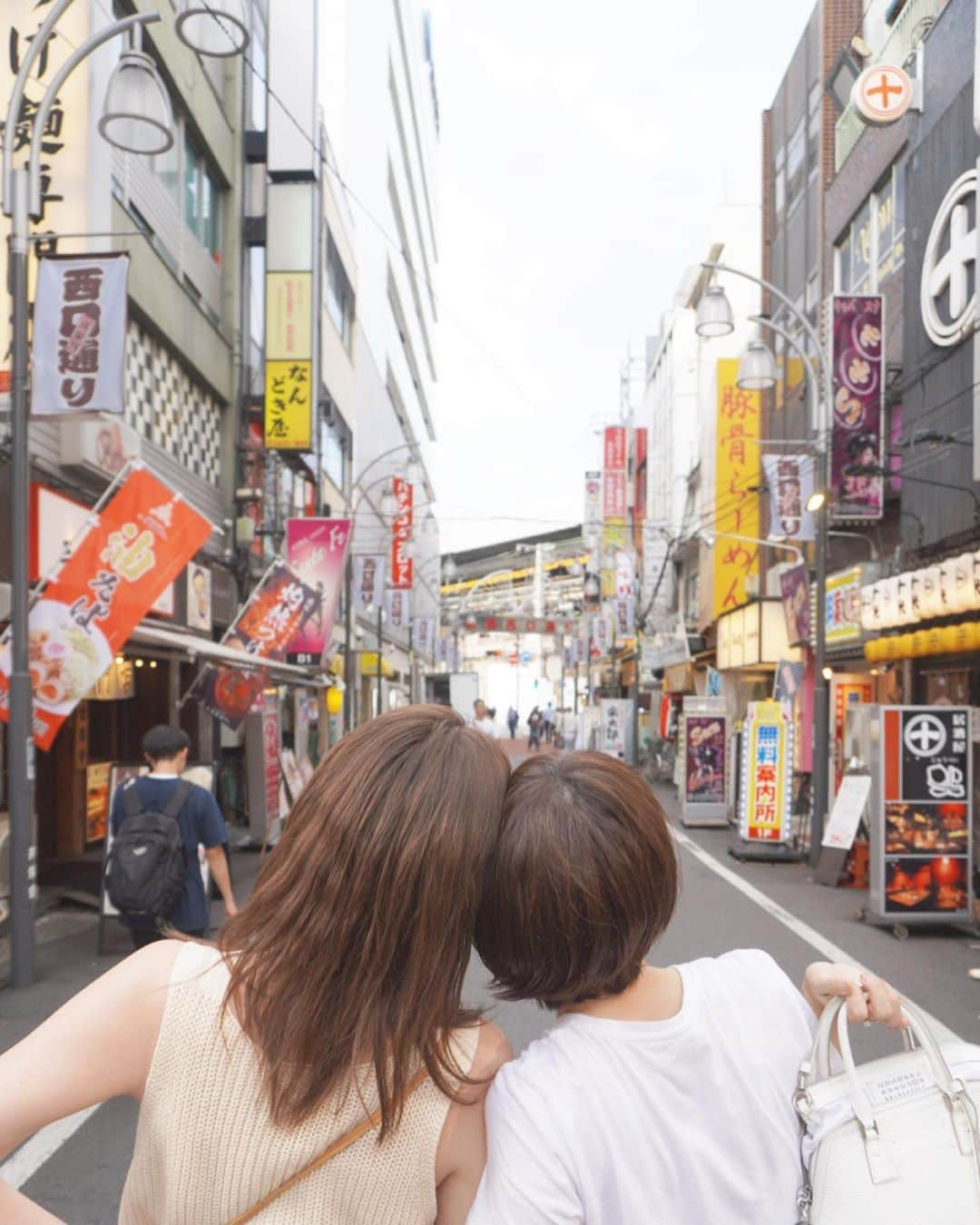 鹿沼憂妃さんのインスタグラム写真 - (鹿沼憂妃Instagram)「ズッ友 in 新橋✨ izuたんとはしこが本格的なカメラで いっぱい写真撮ってくれたよ🥺♥️ だからなにから載せようか迷いすぎて なかなか更新できなかった🥺（言い訳） あ、最後の写真はアプリでフル加工で撮った #イズ鹿 です🥰笑 はしことの写真は載せれるまともなのなかった〜笑 もう出会って何年目かね…2人ともいつもありがと💓」8月29日 16時14分 - shika_0225