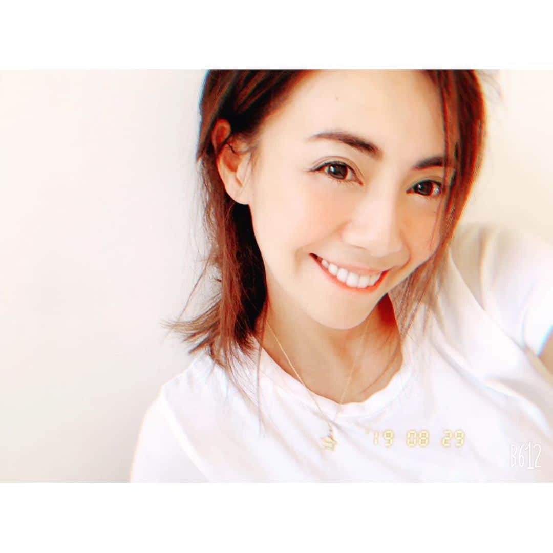 のインスタグラム：「ニコッ😄」