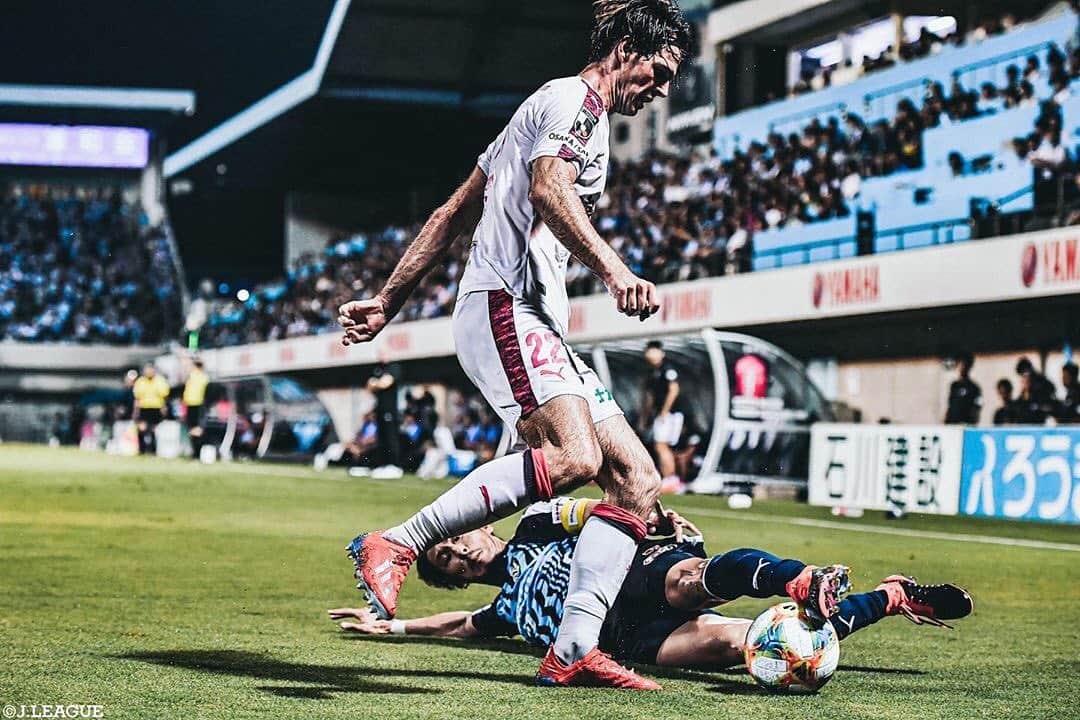 のインスタグラム：「🔥⚽️⚡️﻿ ﻿ #明治安田生命Ｊ１リーグ 第24節﻿ ベストショットをお届け✨﻿ ﻿ #Ｊリーグ﻿ #jleague﻿ ﻿ #セレッソ大阪 #cerezo #osaka﻿ #マテイヨニッチ﻿ #ジュビロ磐田 #jubilo #iwata﻿ #ボール #ball #soccerball﻿ #soccerphoto #soccerphotos  #soccer #サッカー #football #⚽️ #🌸」