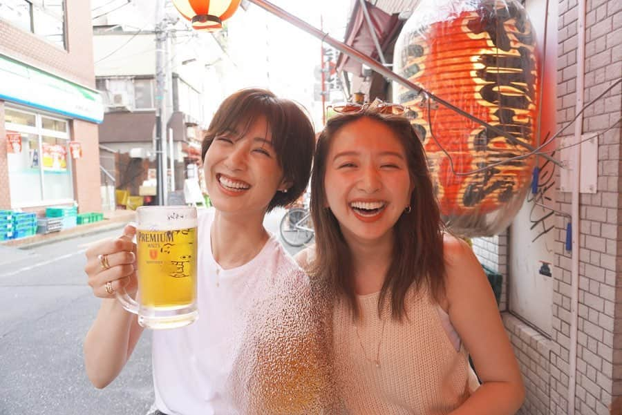 鹿沼憂妃さんのインスタグラム写真 - (鹿沼憂妃Instagram)「ズッ友 in 新橋🍻 ずっとやってみたかったはしご酒〜 明るい時間から飲むお酒は それはそれは美味しくて楽しくて 終始、大爆笑でやんした♥️ ベロベロ酔っ払いになる前に、 食べ過ぎてお腹がパンパンになり はやめに解散した3人なのでした。笑 つぎはどの街へ繰り出そうかな？😋💗 #イズ鹿 #新橋 #新橋飲み #うぇい」8月29日 16時57分 - shika_0225