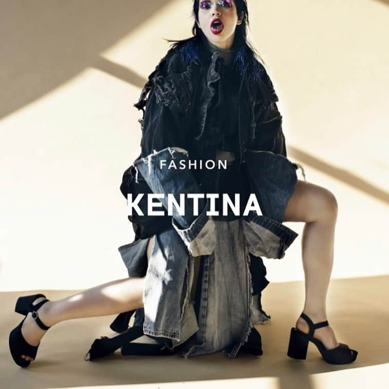 Kento Utsuboのインスタグラム：「💥S Magazine💥 @smagazine  立ち上げて1カ月、初めて我らがkentinaの服がアメリカニューヨークの雑誌 S Magazine掲載されました😆❗️❗️❗️❗️ 9/4にファッションショー💥 4日と５日にアフターパーティーあるんでみんな来てください^_^ ショーに関する情報は @kentina_official をフォローして待っててください✨  My Brand “Kentina” is now on one of the Magazines in New York, S Magazine😆❗️❗️❗️❗️ Please check it out💥 💥Our first fashion show💥 September 4th Also we have a after party on 9/4 and big party on 9/5. Please RSVP from @kentina_official ❤️ —- —Photographer: @jensstoltze_  Stylist: @kentoutsubo  Makeup: @kentoutsubo  Hair: @tak8133  Model: @f3mm3n1stn1ghtm4r3_  #thankyou @ban1331 @okigaljuju @maefys @yoshi.i425 @lisaihaku @3666yui  @teamkento #kentina #photographer  #コスメ  #makeupartist  #ファッション  #youtuber #nail #video #cute #happy #カメラ  #fashion  #化粧品  #cosmetics #beauty  #love #photo  #ヘアカラー #美容 #美容師 #青空 #メイク #大好き #メイクアップ #メイクアップアーティスト #ユーチューバー  #かわいい  #空 #ヘアアレンジ」