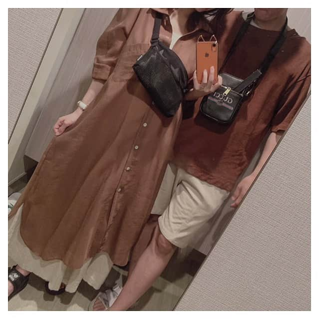 土屋美穂さんのインスタグラム写真 - (土屋美穂Instagram)「. . #リンクコーデ 👫♡ ♡ . #brown 🌰🍁🍄 だいすきな秋が近づいてきたので 2人して秋色コーデ👫 . . brownやカーキやクリーム色とか とりあえず好きすぎて秋すきすき 🥰 . .  私  #zara 👚 #azul 👖#converse 👜 旦那  #unitedarrows 👕 #zara👖 #gucci 👜」8月29日 18時51分 - tsuchiya__miho