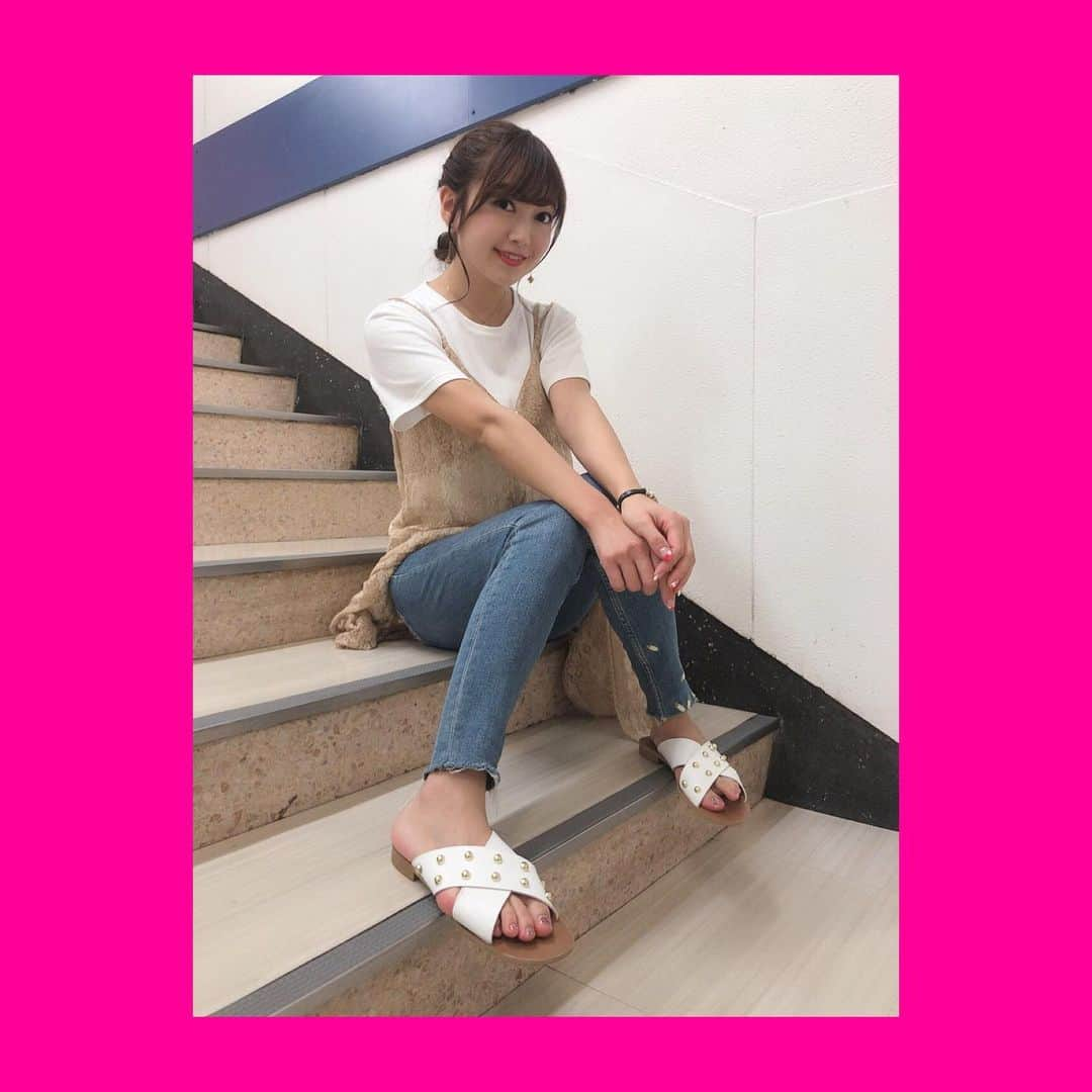 成田梨紗さんのインスタグラム写真 - (成田梨紗Instagram)「この前久々にデニム履いたら楽ちんすぎた〜👖﻿ ﻿ よく注意される﻿ 足の開きすぎには気をつけます😂😂😂﻿ ﻿ #outfit #coordinate #instafashion #denim #デニムコーデ #シースルーワンピース #archives #zara #2019fw #パンツスタイル #マイブームになりそう」8月29日 19時31分 - narita_risa