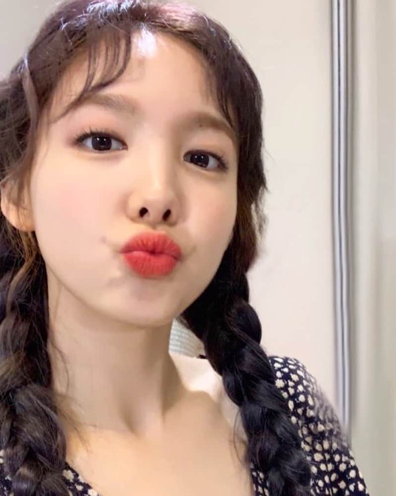ナヨンさんのインスタグラム写真 ナヨンinstagram Are You Excited For Twice Comeback Twice 트와이스 Nayeon 나연 8月29日 19時38分 Twicenayeon