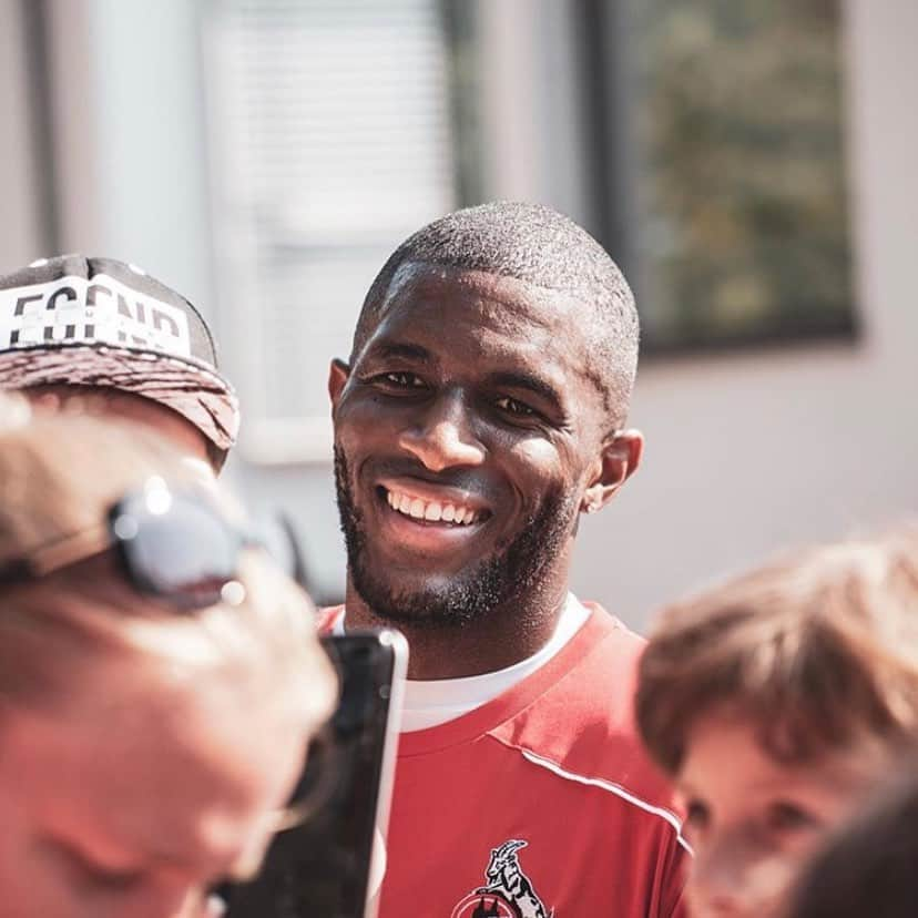 アントニー・モデストさんのインスタグラム写真 - (アントニー・モデストInstagram)「Großes Lächeln 😁 #Effzeh 🔴⚪️ #AM27 🤓」8月29日 20時01分 - anthonymodeste27