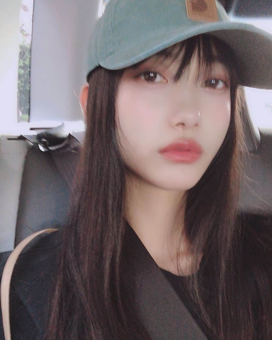 阿知波妃皇のインスタグラム：「red & orange 🍊」