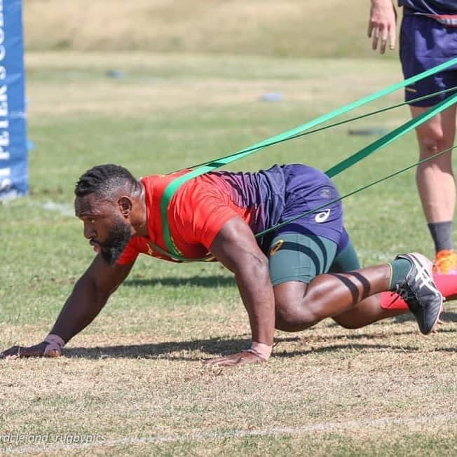 カースティ・コベントリーのインスタグラム：「I know a lot of people. @tendaimtawarira is one of the best. Sending you love and energy for your training towards @rugbyworldcup my friend.  #Beast #Training #Rugby #RugbyWorldCup #Springboks」