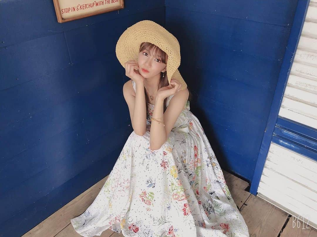 星名美怜さんのインスタグラム写真 - (星名美怜Instagram)「♥♥♥﻿ ㅤㅤㅤ .﻿ ㅤㅤㅤ 明日は大阪にキャンペーンに行くよ❤️🐇﻿ ㅤㅤㅤ ﻿ ㅤㅤㅤ 関西テレビ よ〜いドン！に﻿ 明日8/30 9:50〜11:15に出演するよ！﻿ ㅤㅤㅤ ﻿ ㅤㅤㅤ あとは…﻿ ㅤㅤㅤ どこかで会えるかもっ☺︎☺︎﻿ ﻿ ㅤㅤㅤ 大阪楽しみ！わくわくーっ﻿ .﻿ ㅤㅤㅤ #mireinsta﻿ ㅤㅤㅤ ﻿ ㅤㅤㅤ #大阪 #osaka #よーいドン #エビ中 #星名美怜 ㅤㅤㅤ #夏 #summer ㅤㅤㅤ #麦わら帽ㅤㅤㅤ #白ワンピ #花柄ワンピース #ロングワンピース #royalparty」8月29日 20時46分 - hoshina_mirei_official