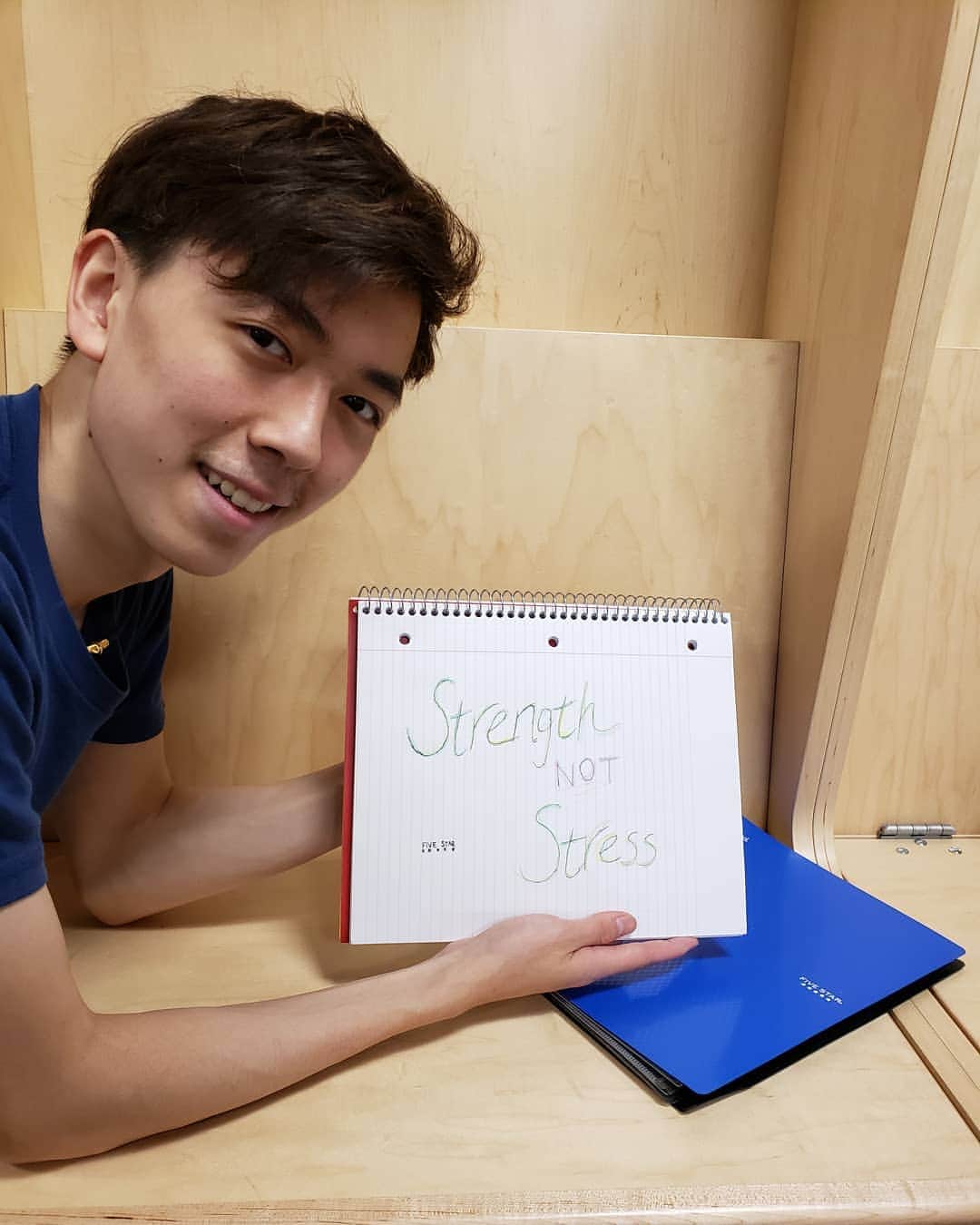 ヴィンセント・ゾウのインスタグラム：「#FiveStarAd Through Five Star’s #StrengthNotStress campaign, we all have the power to help others stay strong in the face of stress. Share how you beat stress using #FiveStarShareToWinSweepstakes on Instagram or Twitter for a chance to win supplies for your school. Together, we can inspire others to remain strong when dealing with stress! Last season, it wasn't easy to pick myself up from the rough start I had, missing the podium by one point at both my Grand Prix’s and dealing with injuries and training issues. Inside and outside of the rink, stress was a constant factor in my daily life. That's where I realized that change had to come from within, and I found the strength and motivation to revamp my training, use my hard work in a better direction, and eventually discover success. That's why this campaign speaks to me and gives me an opportunity to support kids who need it--we all know stress is better off faced together than alone.  No purchase necessary. Open to legal residents of the 50 U.S. or D.C., age 13 and up. Limit 1 entry/handle/day; 100 words or less. Void where prohibited. Begins 8/5/19 and ends 9/20/19. Subject to official rules at https://bit.ly/2OM3etu」