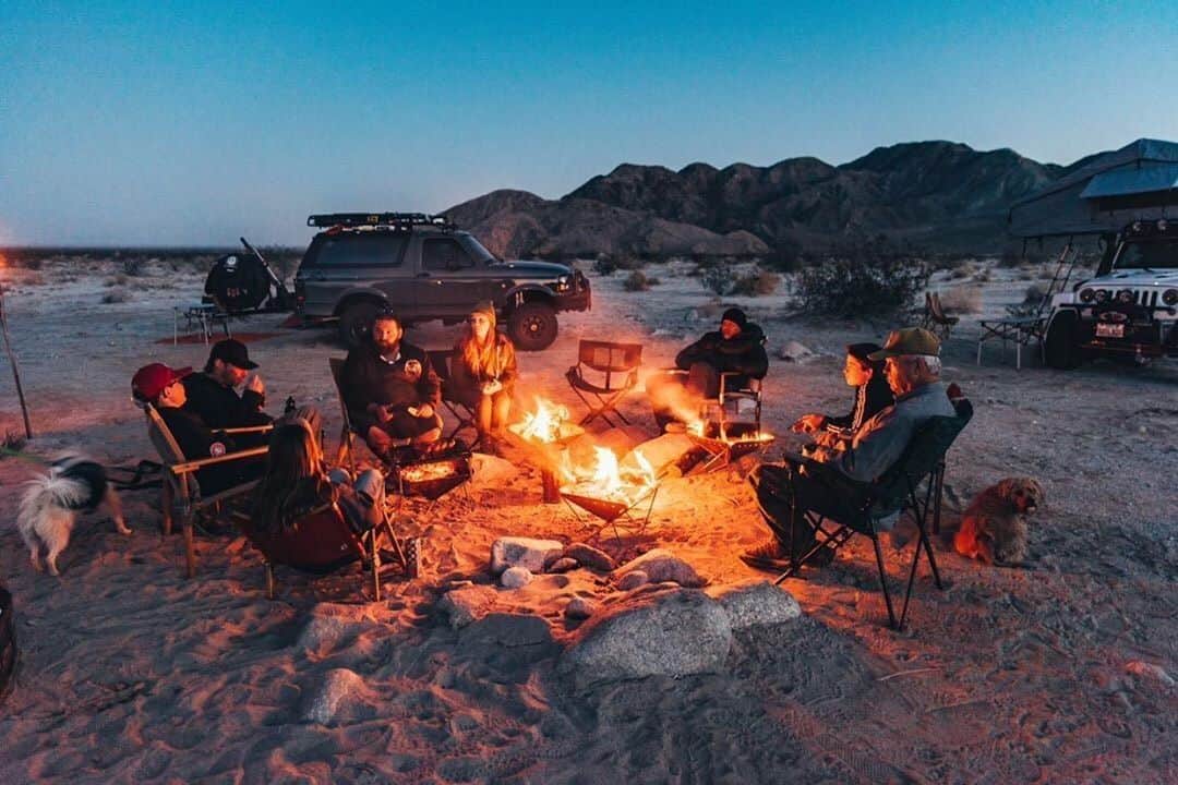 Snow Peak USAさんのインスタグラム写真 - (Snow Peak USAInstagram)「@mr.franklopez and crew take #takibitime to the max with four (!!!) Pack & Carry Fireplace setups.」8月30日 7時00分 - snowpeakusa