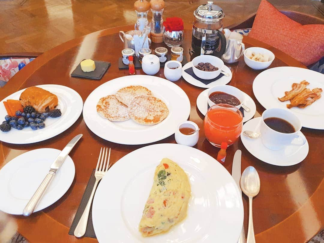 クララさんのインスタグラム写真 - (クララInstagram)「#breakfast #clarainlondon」8月30日 6時54分 - actressclara