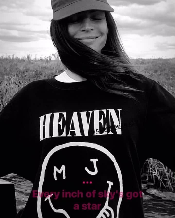 ジュリア・レストイン・ロイトフェルドのインスタグラム