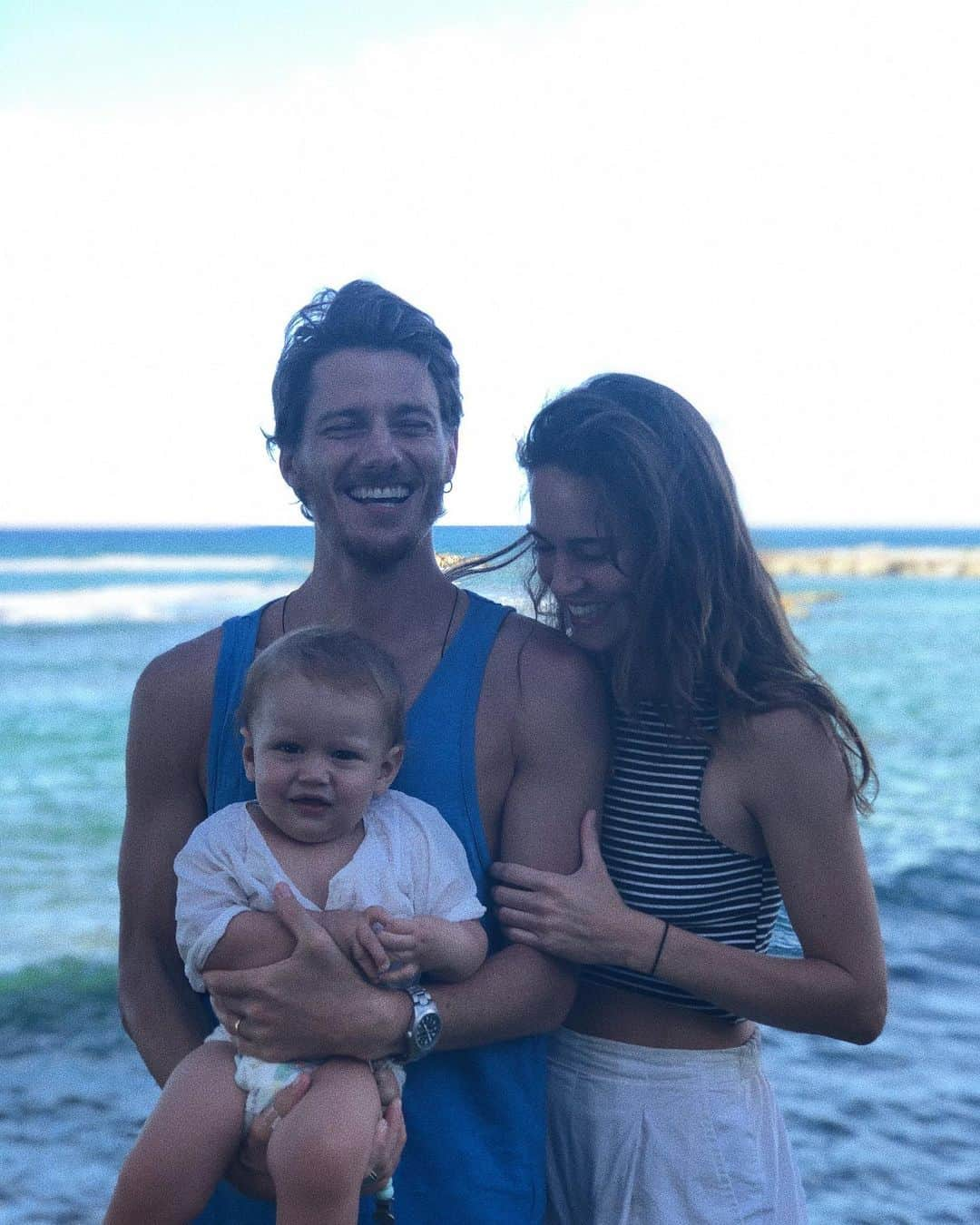 マチルダ・ルッツさんのインスタグラム写真 - (マチルダ・ルッツInstagram)「OHANA . #family #hawaii #grateful」8月30日 7時10分 - matildalutz