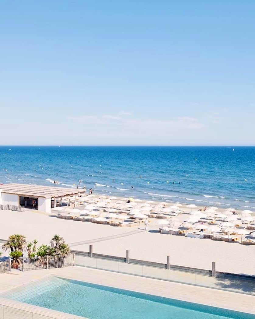 Vogue Parisさんのインスタグラム写真 - (Vogue ParisInstagram)「#VogueAddressBook A short hop from Montpellier, the @PlagePalace hotel is framed by a beach of pure white sand and a huge lagoon-colored pool. With a Mediterranean inspired kitchen and beautiful spa, it’s one of our top hotspots for the summer #Beach #Pool #France」8月29日 22時58分 - voguefrance