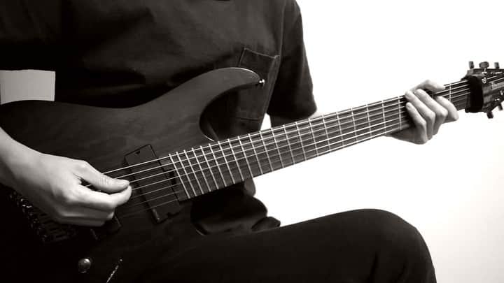のインスタグラム：「demo #vivie #effector #guitar #effector #ギター #エフェクター #弾いてみた #弾いてみた動画 #guitarsolo #guitarist」