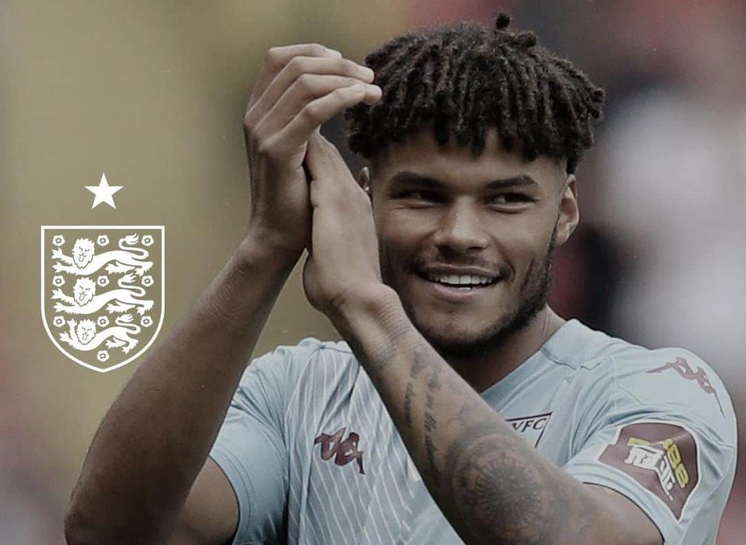 タイローン・ミングスさんのインスタグラム写真 - (タイローン・ミングスInstagram)「Overwhelmed with emotion right now. I don’t know what else to say other than I’m incredibly proud to be called up to the @england squad. Thank you to everyone who has helped and supported me up to this point 🦁」8月29日 23時26分 - tyronemings