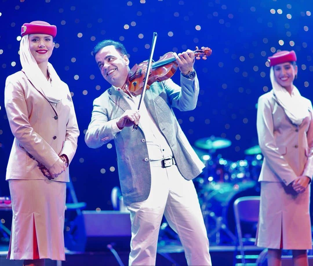 エミレーツ航空さんのインスタグラム写真 - (エミレーツ航空Instagram)「Emirates once again brought Arab music fans from around the world together with their favourite celebrities to enjoy a memorable European voyage in this year’s @stars.on.board  #EmiratesAirline #FlyEmiratesFlyBetter #StarsOnBoard」8月29日 23時44分 - emirates