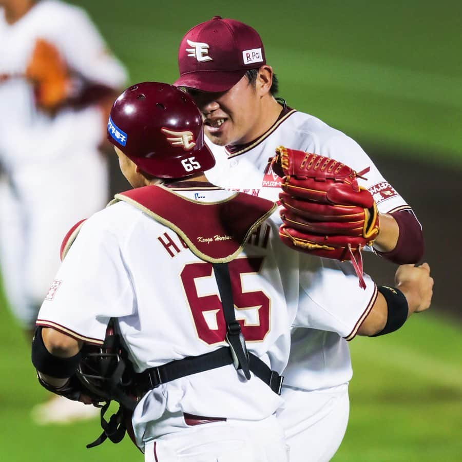 東北楽天ゴールデンイーグルスさんのインスタグラム写真 - (東北楽天ゴールデンイーグルスInstagram)「⚾️ ⚾️E 4-5 M⚾️ 同点でノーアウト2,3塁のピンチを切り抜けた宋選手‼️ 茂木選手は3安打3得点と打線を牽引👍🏼 森原選手は8回と9回を投げ無失点のナイスピッチ‼️ 試合は10回に勝ち越しを許して悔しすぎる連敗。 #rakuteneagles #RESTART #日本一の東北へ #夏スタ #宋家豪  #堀内謙伍  #茂木栄五郎 #森原康平」8月29日 23時37分 - rakuten_eagles