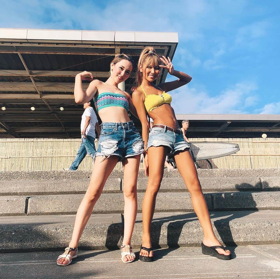 のインスタグラム：「江ノ島's写メ📷🏝💕 . もうどれ載せたっけー？って感じですが…今年の江ノ島の写メたくさーんあるっ！ まだまだ載せきれない∩^ω^∩💕 . 2019夏もあと少しで終わっちゃう🥺！ . 夏が1番好きなのに🥺 まだゆまの夏は終わらせないぞい！ . . . #海 #江ノ島 #馴染みのメンバー #love #ゆまいち #まだ海行くぞ #🌴 #夏 #終わらせません」