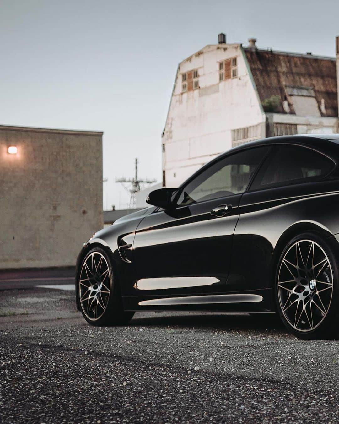 BMWのインスタグラム：「Who needs a hero when you've got THE M4? The BMW M4 Coupé. #TheM4 #BMW #M4 #BMWM #BMWrepost @shadow_m4 __ BMW M4 Coupé: Fuel consumption in l/100 km (combined): 10.0 [9.3]. CO2 emissions in g/km (combined): 227 [213]. Power: 317 kW, 431 hp, 550 Nm. Top speed (limited): 250 km/h (with optional M Drivers Package: 280 km/h). The figures in brackets refer to the vehicle with seven-speed M double-clutch transmission with Drivelogic. The values of fuel consumptions, CO2 emissions and energy consumptions shown were determined according to the European Regulation (EC) 715/2007 in the version applicable at the time of type approval. The figures refer to a vehicle with basic configuration in Germany and the range shown considers optional equipment and the different size of wheels and tires available on the selected model. The values of the vehicles are already based on the new WLTP regulation and are translated back into NEDC-equivalent values in order to ensure the comparison between the vehicles. [With respect to these vehicles, for vehicle related taxes or other duties based (at least inter alia) on CO2-emissions the CO2 values may differ to the values stated here.] The CO2 efficiency specifications are determined according to Directive 1999/94/EC and the European Regulation in its current version applicable. The values shown are based on the fuel consumption, CO2 values and energy consumptions according to the NEDC cycle for the classification. Further information on official fuel consumption figures and specific CO2 emission values of new passenger cars is included in the following guideline: 'Leitfaden über den Kraftstoffverbrauch, die CO2-Emissionen und den Stromverbrauch neuer Personenkraftwagen' (Guide to the fuel economy, CO2 emissions and electric power consumption of new passenger cars), which can be obtained free of charge from all dealerships, from Deutsche Automobil Treuhand GmbH (DAT), Hellmuth-Hirth-Str. 1, 73760 Ostfildern-Scharnhausen and at https://www.dat.de/co2/.」
