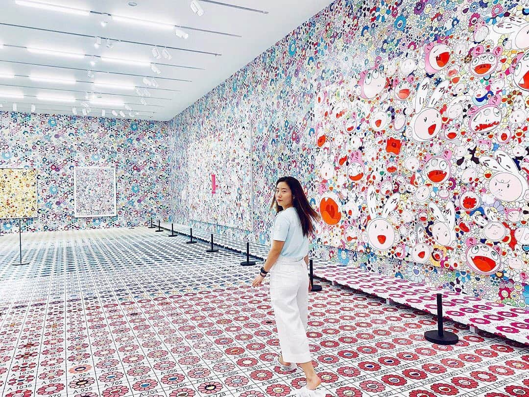 ガゴシアン・ギャラリーさんのインスタグラム写真 - (ガゴシアン・ギャラリーInstagram)「Don't miss your chance to see "Murakami vs Murakami" at Tai Kwun Contemporary, in Hong Kong. The exhibition features more than sixty paintings and sculptures in an immersive setting! Learn more about this comprehensive survey via the link in our bio. __________ #TakashiMurakami #MurakamivsMurakami #TaiKwunContemporary #Gagosian @taikwuncontemporary @takashipom #Repost: @paintxbrushes」8月30日 0時04分 - gagosian