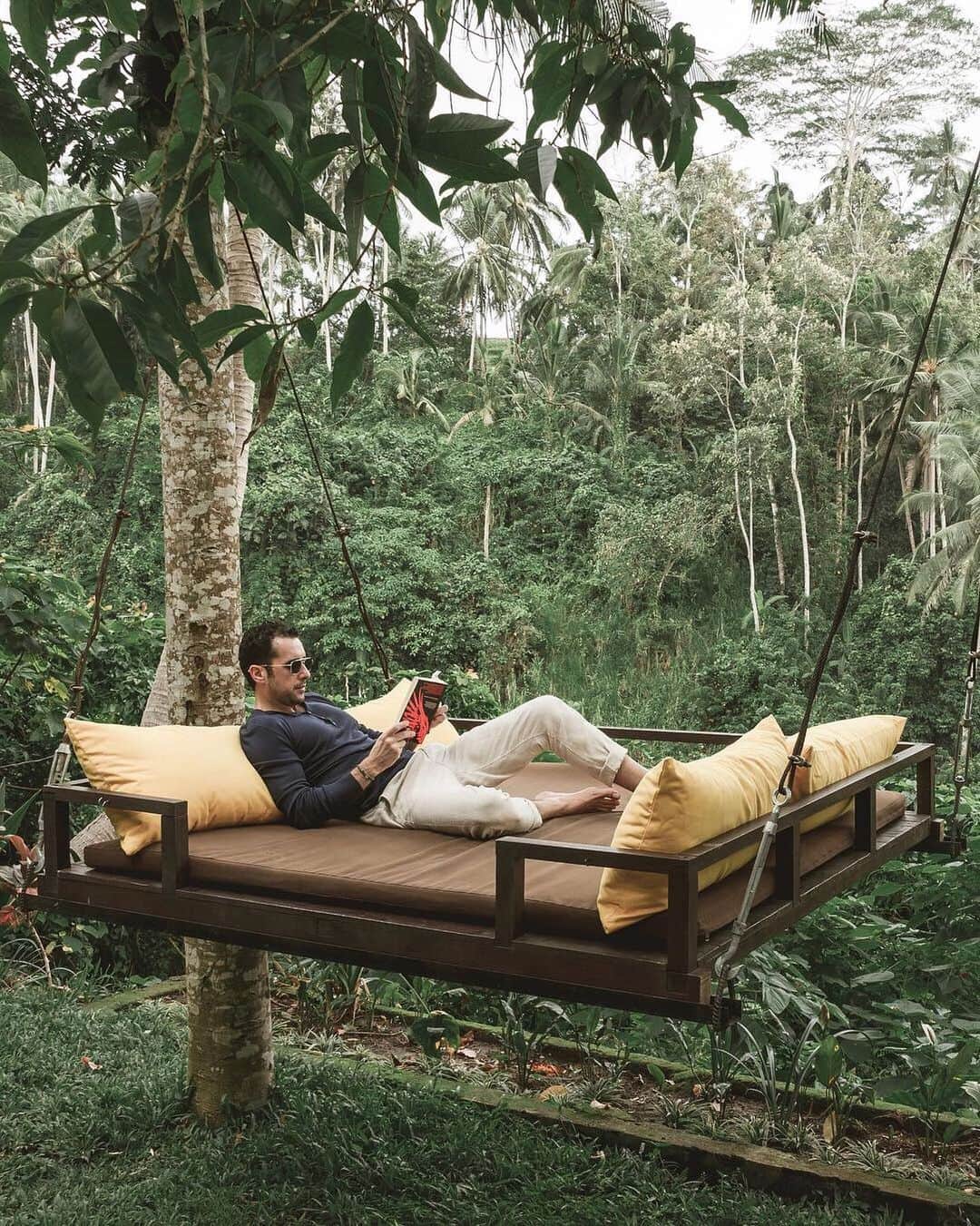Sezgin YILMAZのインスタグラム：「chillin' like a villain..」