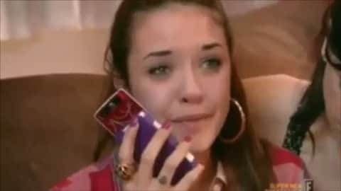 ヘザー・マクドナルドのインスタグラム：「On today’s Juicy Scoop, I interview Alexis Neiers from E!’s Pretty Wild, who’s life has changed a LOT since this iconic video. Alexis gives every detail of her life from when her mom got she and her “sister” fake ID’s so they could model and party, to almost being kidnapped on a European shoot, to selling their own family reality show produced by the same people that did Chelsea Lately. @itsalexishaines shares how she was arrested and did time for robbing Orlando Bloom’s home and what it was like in jail. She tells what it was that finally got her into recovery and where she and her family are now. Alexis is bright, and a major success story. Get ready for a juicy one.」