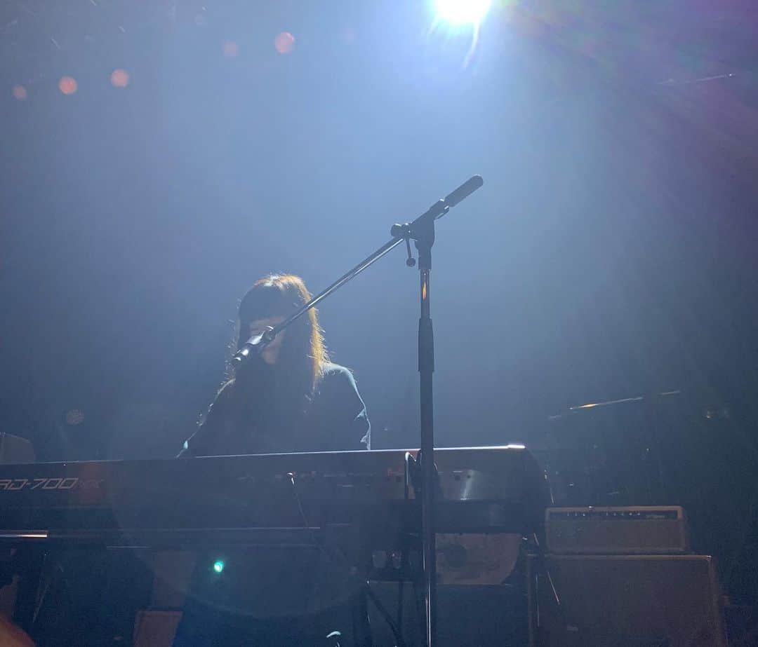 イズミカワソラのインスタグラム：「「Thank you, ROCK BANDS!〜UNISON SQUARE GARDEN 15th Anniversary Tribute Live〜」無事終わりました！ ・ ライブの写真と集合写真はまだゲットしてないので、ひとまずリハの写真と本番前の私w ・ ・ 本当に楽しすぎました！ 暖かく迎えてくださって本当にありがとうございました！ ・ そして、キラキラと楽しそうな皆様の顔が見えて、私もめっちゃ嬉しくなりました★ ・ ・ みなさんの「がっそう！」が嬉しかったです！！！ わーい！！！ ・ 楽しい一夜が終わってしまったけど(>_<)、またUNISONや他のアーティストの方々とご一緒できるように！！ ・ ・ 田淵さん、斎藤さん、鈴木さん、本当におつかれさまでした！！ ありがとうございました！！」
