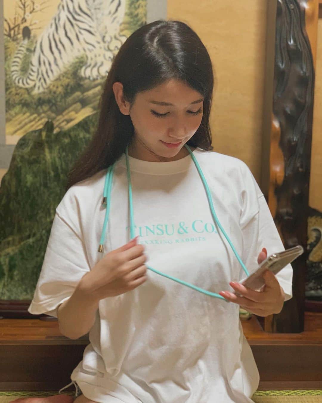 亜里沙さんのインスタグラム写真 - (亜里沙Instagram)「TINSU&CO💙 @fr2getto #沖縄限定  #ちんすこう #alisa_in_okinawa」8月30日 0時49分 - alisa_0302