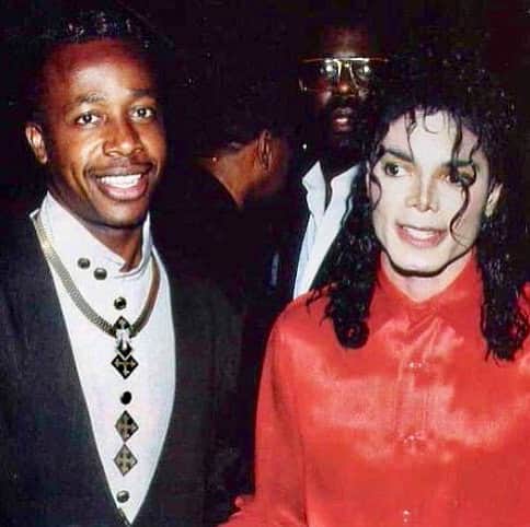 MCハマーのインスタグラム：「Happy Birthday Michael !!! Thank you for your music,your dance,your humanity and being the Soundtrack Of #millions of lives and memories. 🎙🕺🏿#KingOfPop 👑」