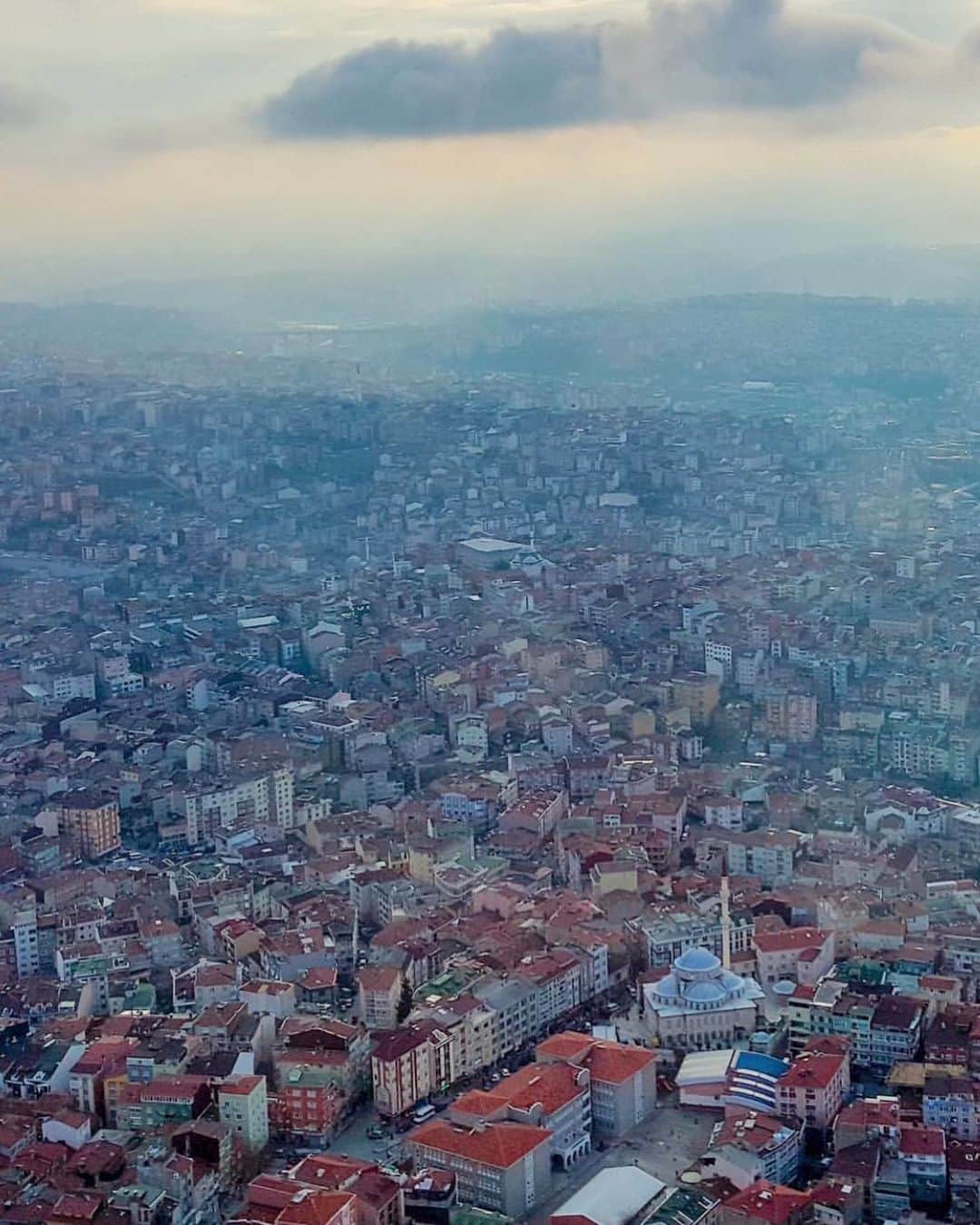 Mustafa Sevenさんのインスタグラム写真 - (Mustafa SevenInstagram)「Fotografa baktığınızda aklınızdan geçen ilk kelime nedir :) ?  #Istanbul #StoryOfIstanbul  @mustafasevenportfolio」8月30日 0時57分 - mustafaseven