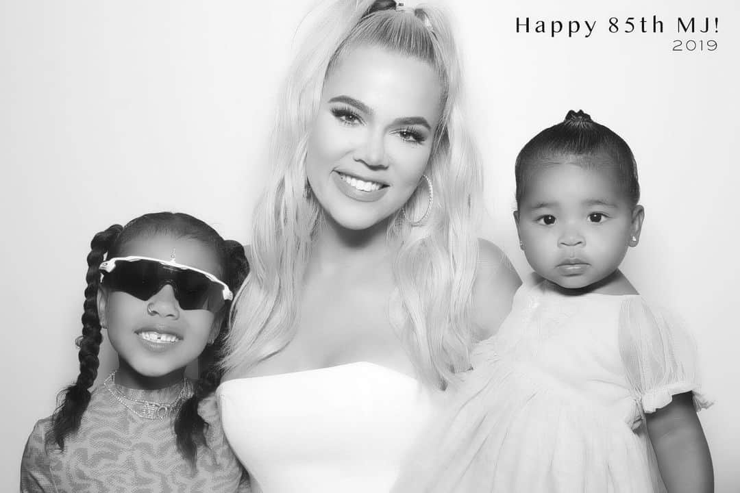 クロエ・カーダシアンさんのインスタグラム写真 - (クロエ・カーダシアンInstagram)「My best friends!」8月30日 1時36分 - khloekardashian