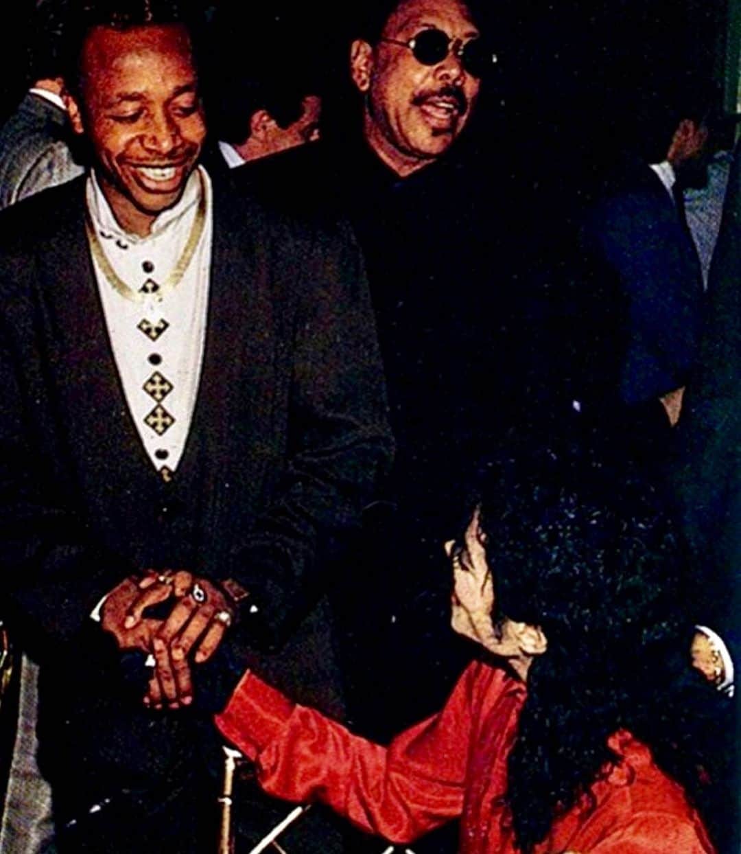 MCハマーのインスタグラム：「Happy Birthday Michael !!! Thank You for paving the way, creating the blue print, sharing your vision and all the joy you gave us.You #forever will be The King Of Pop.👑 #KingOfPop」