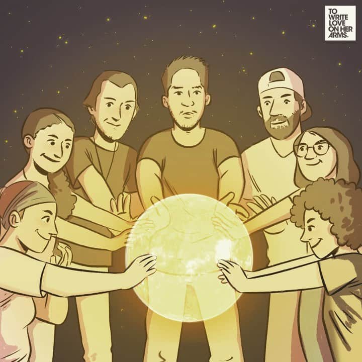 スティーブ・アエンのインスタグラム：「Whatever your inner light may be, embrace it. Hold it. Cherish it. Nurture it. And please don’t be afraid to share it with someone else. Your light is beautiful. Your light is worth celebrating every day. We’re in this together. #WSPD2019 @twloha」