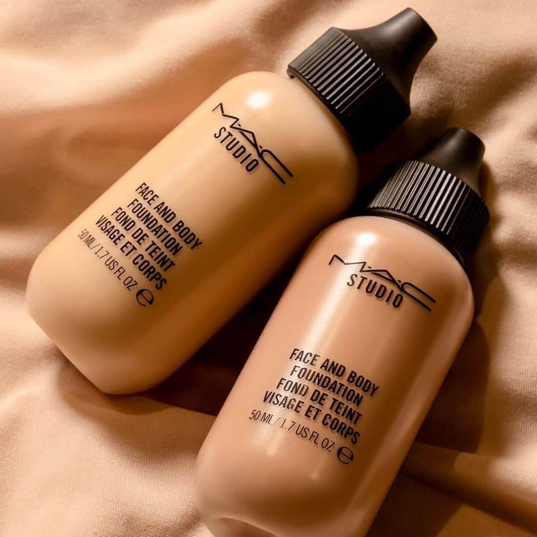 M·A·C Cosmetics Canadaさんのインスタグラム写真 - (M·A·C Cosmetics CanadaInstagram)「Weightless and hydrating, Studio Face and Body Foundation offers sheer to medium buildable coverage with the radiant dewy finish of your dreams ✨ Repost @maccosmetics」8月30日 8時00分 - maccosmeticscanada