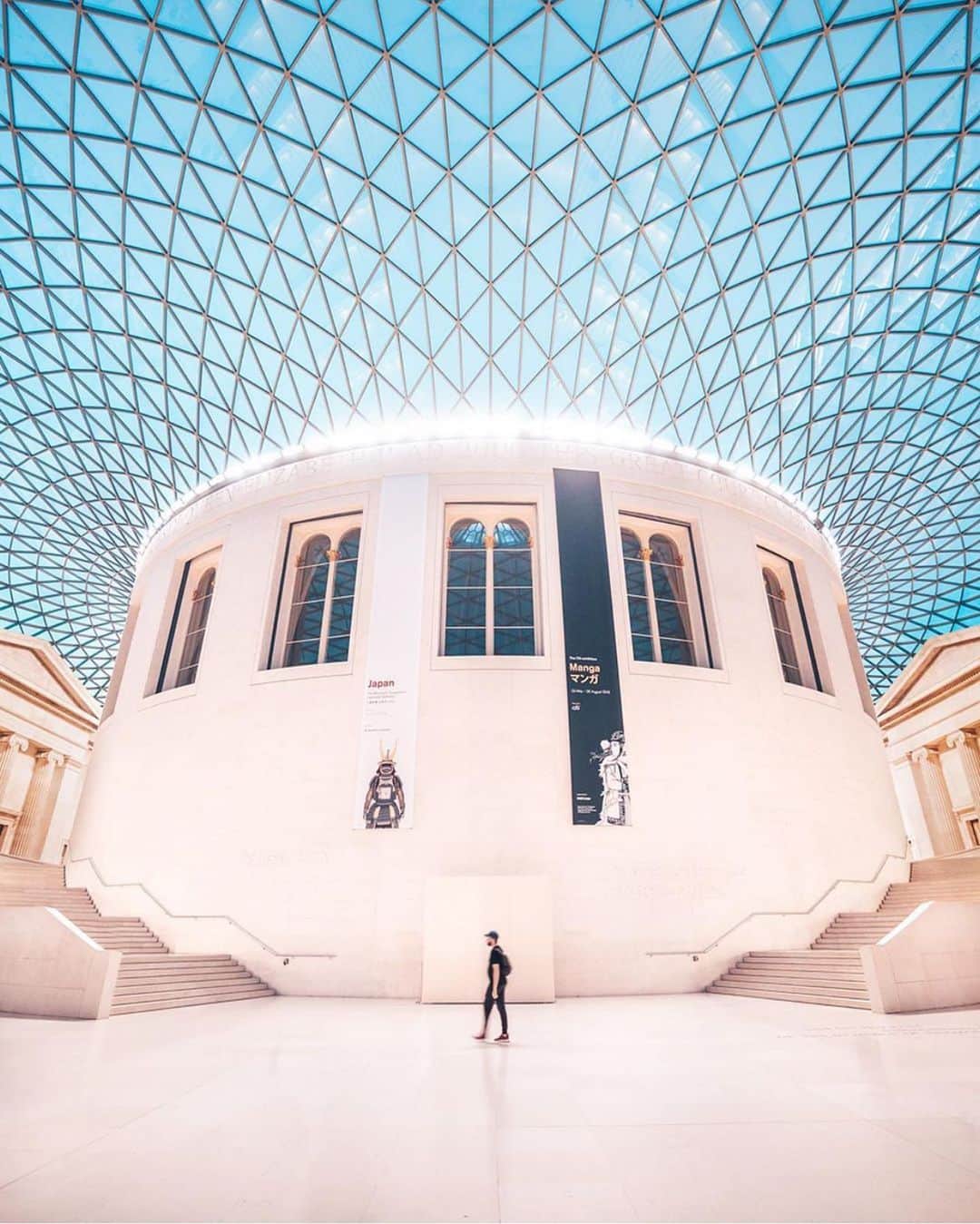 @LONDON | TAG #THISISLONDONさんのインスタグラム写真 - (@LONDON | TAG #THISISLONDONInstagram)「The stunning #BritishMuseum by @photobohemian 🔥😍🔥 Its permanent collection of some 8 million works is among the largest and most comprehensive in existence, & documents the story of human culture from its beginnings to the present. The Queen Elizabeth II Great Court is the largest covered square in Europe! 🙏🏼 // #thisislondon #londonlife #london #londonmuseum」8月30日 2時51分 - london
