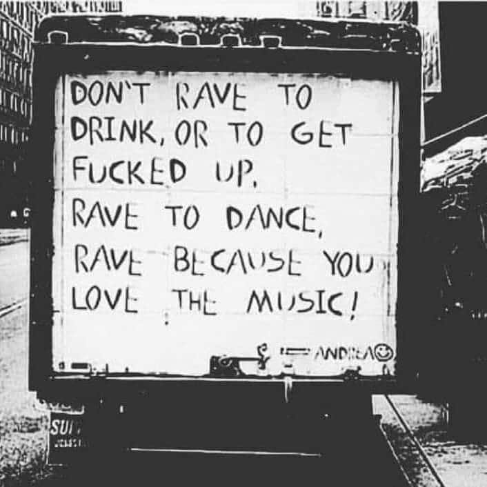 セバスティアン・ソーブのインスタグラム：「#rave #nation」