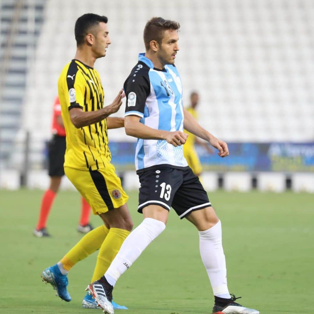 ブルーノ・ウビニさんのインスタグラム写真 - (ブルーノ・ウビニInstagram)「3 points !!! Mabrooook shabab!! Yalaaaaaa @alwakrah_sc 💪🏼💪🏼💪🏼💙」8月30日 4時07分 - brunouvini