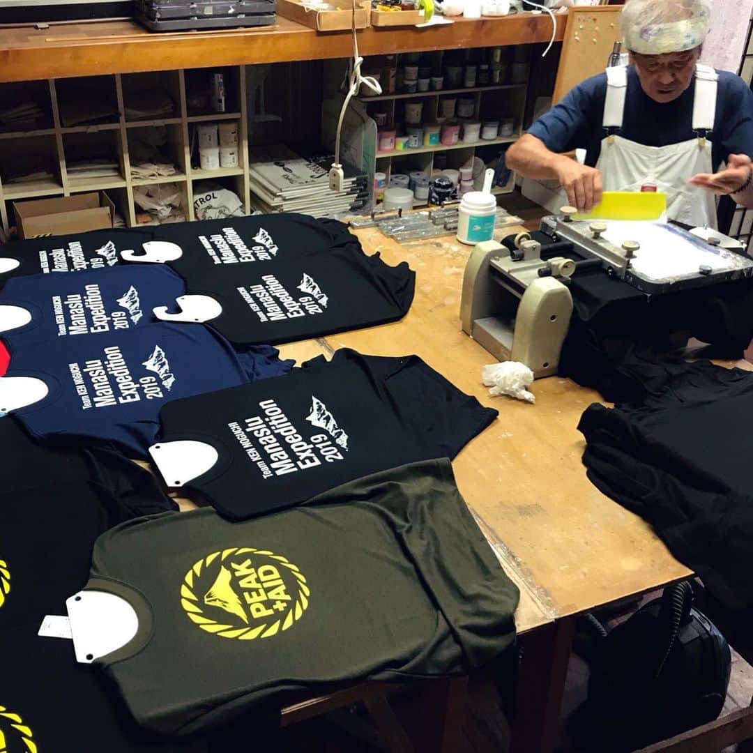 野口健さんのインスタグラム写真 - (野口健Instagram)「ご近所のあさひやさんにてピークエイド&ヒマラヤ遠征隊のTシャツを作成中！始めてTシャツへのプリントを見学&体験しました！あさひやさんには何から何まで大感謝です！！！有難うございました！！！ #野口健」8月30日 4時12分 - noguchiken8848