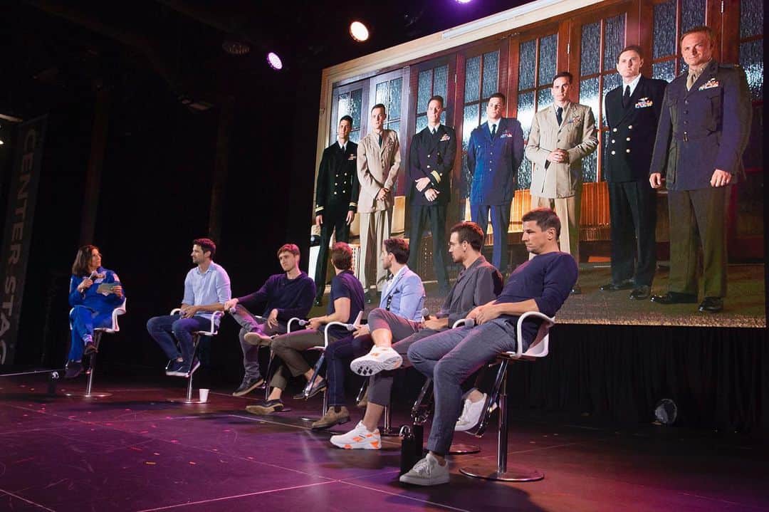 ジェームズ・ラファティのインスタグラム：「An absolute pleasure introducing “The Right Stuff” to @D23 last weekend, with the help of @astro_nicole and alongside all the fine and talented fellers you see here. Thank you for having us @natgeochannel. Very much looking forward to this experience..... 🚀」