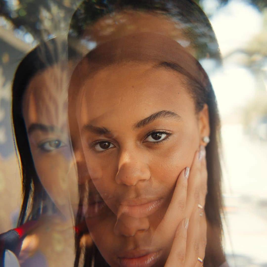 Nia Sioux Frazierさんのインスタグラム写真 - (Nia Sioux FrazierInstagram)「Perspective」8月30日 5時45分 - niasioux