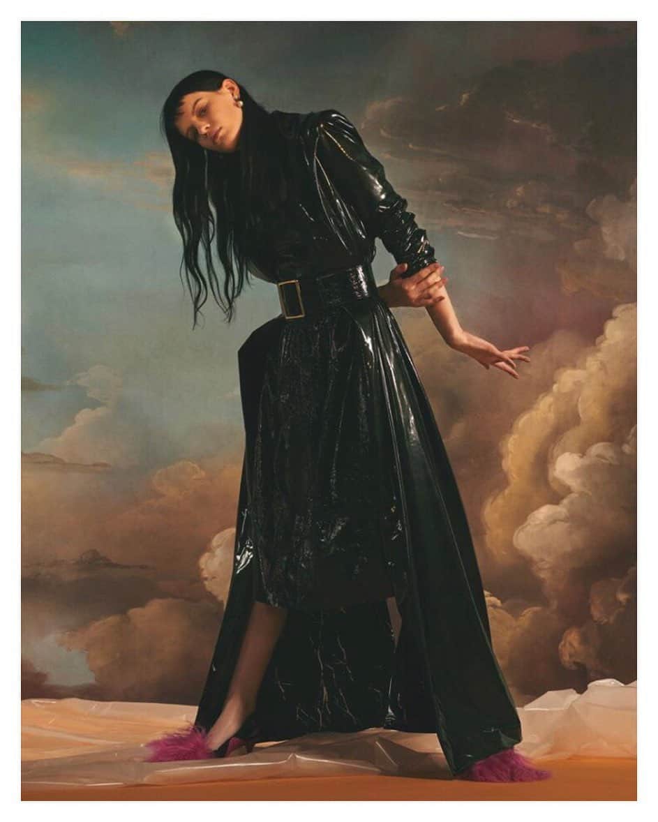 のインスタグラム：「Hannah Elyse wearing the FW 2019-20 Collection in the latest issue of @voguetaiwan - shot by @miss_naomiyang - styled by @gemmabedini @hannahelyse6 #guylarocheparis #richardrene #guylaroche #paris #style #fashion @icinsightcommunications」