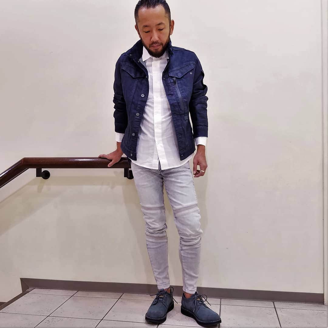 G-Star RAW Japanさんのインスタグラム写真 - (G-Star RAW JapanInstagram)「. . 【STAFF STYLING】 . CITISHIELD SLIM JACKET No.D14497-A670-A882 . CITISHIELD SLIM SHIRT No.D14658-B471-110 . MOTAC DECONSTRUCTED 3D SLIM JEANS No.D06154-9882-6013 . LANDOH DERBY No.D13877-8688-306 . G-Star RAWストアで展開中！ . #GStarRAW #ジースターロウ #GStarRAWjapan #新作 #newarrival  #ジーンズ #デニム #立体裁断 #3dデニム  #jeans #denim #Citishield #シティライフ #都会 #city #こだわり #デザイン #コーディネート #ファッション #スタイリッシュ  #gstarrawstore_yokohama #横浜」8月30日 17時12分 - gstarraw_jp