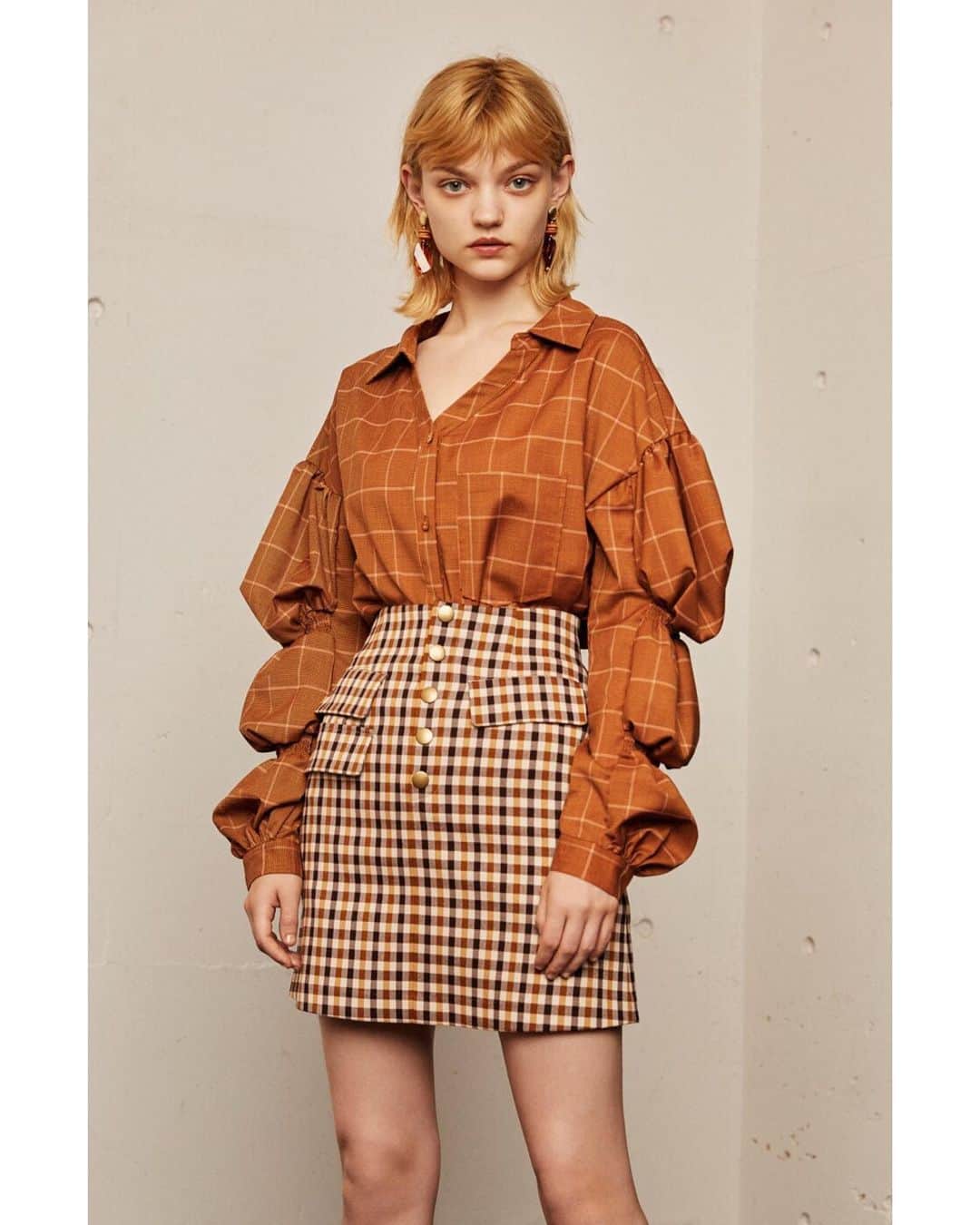 REDYAZELさんのインスタグラム写真 - (REDYAZELInstagram)「REDYAZEL 2019 AUTUMN COLLECTION﻿﻿﻿﻿﻿ ———————————————————————﻿﻿﻿﻿ ✔️SHIRT ¥6,990+TAX﻿﻿﻿﻿﻿﻿ →NOW ON SALE ﻿﻿﻿﻿﻿ ✔️SKIRT ¥8,990+TAX﻿﻿﻿ →COMING AT THE END OF SEPTEMBER ﻿﻿﻿ ✔️EARRINGS ¥1,990+TAX﻿ →NOW ON SALE﻿ ﻿﻿﻿﻿﻿ #REDYAZEL #レディアゼル」8月30日 16時31分 - redyazel
