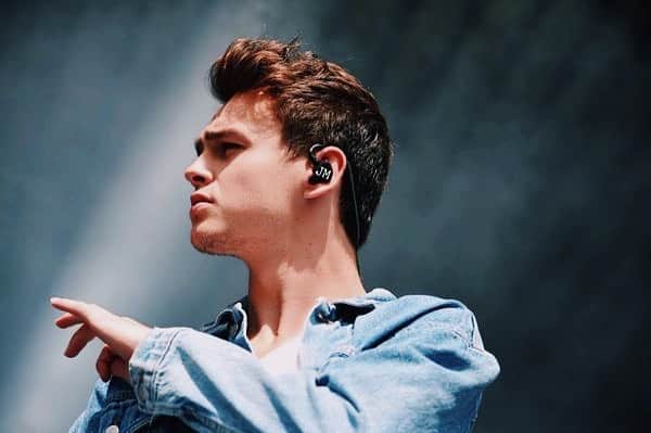Jonahmaraisのインスタグラム：「today was fun! 😇」