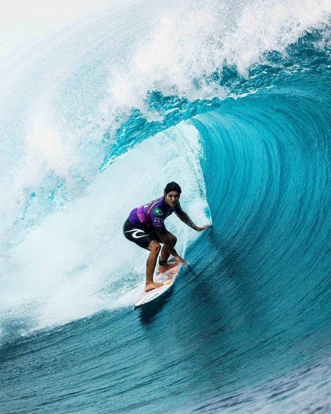 リップカールさんのインスタグラム写真 - (リップカールInstagram)「Consistency is one thing but @gabrielmedina’s record at the #TahitiPro is another… over the last 6 years, Gabby has made the Final 5 times. #VaiMedina | @ripcurl_brasil @wsl @kc80」8月30日 9時18分 - ripcurl