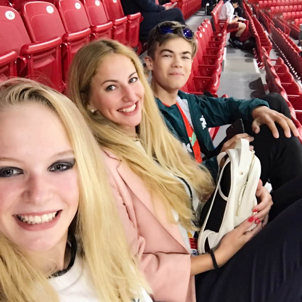 ホフマン・ノーラのインスタグラム：「Practice day done✔️ @isufigureskating #jgpusa」