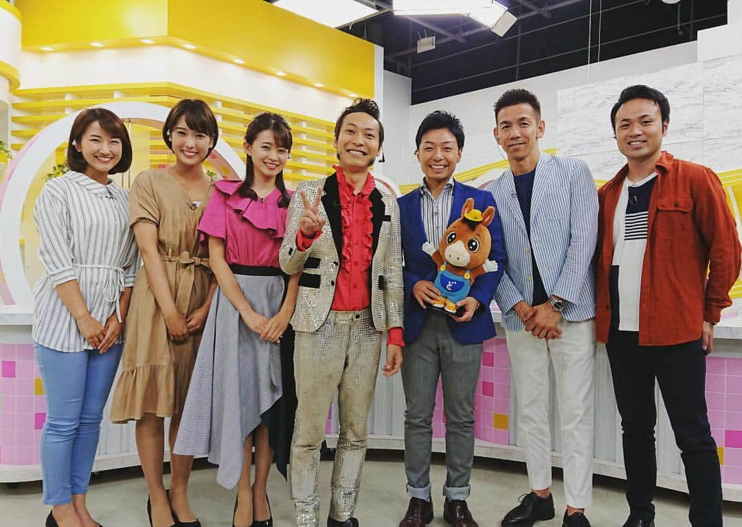 札幌テレビ「どさんこワイド朝」さんのインスタグラム写真 - (札幌テレビ「どさんこワイド朝」Instagram)「きょうはブギウギ専務でお馴染みの#上杉周大 さんが遊びに来てくれました！ #ブギウギ専務 DVD第10弾が発売です✨ 明日あさっては旭川で発売記念イベントを開催！ そこでしか聞けない㊙️トークも満載なんだとか！ 是非お越しください🔥」8月30日 10時15分 - dosanko_asa